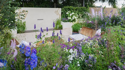 This healing garden incorporates a calming purple planting scheme and has been designed to raise awareness of endometriosis