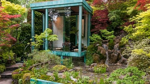 This remarkable garden with its plantings of Japanese species including Acer, iris and Enkianthus surrounding a shallow but crystal clear pool. Above which is constructed a contemporary pavilion.