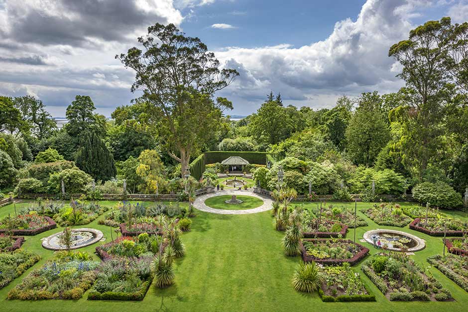 Beautiful open gardens to visit in the UK Public gardens /RHS Gardening