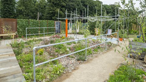 This garden captures the capriciousness of nature and communities as they reclaim spaces from an urban industrial past.