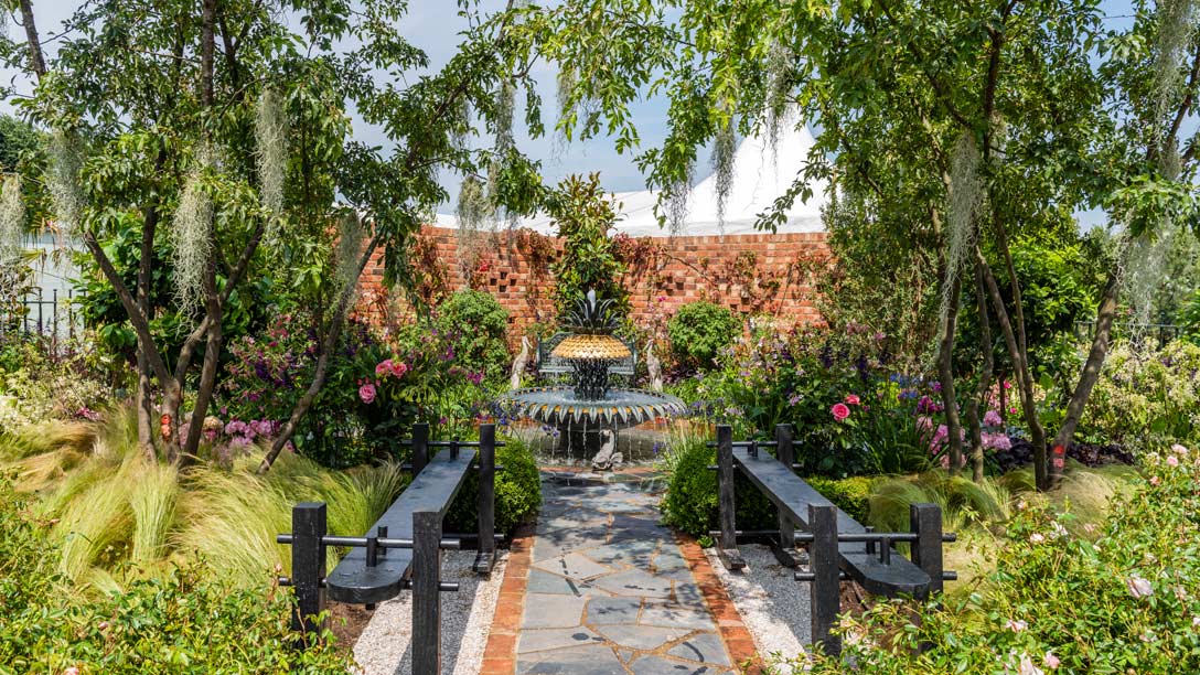 Great Gardens of the USA: The Charleston & South Carolina Garden