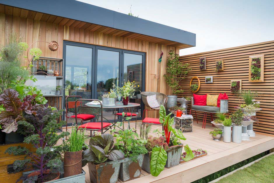 Colour can come from both man-made and natural elements.(2018 RHS Malvern Spring Festival, Outside no.39)