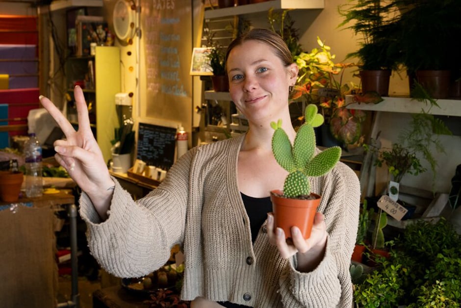 Dani from Northern flowers with a ‘peace’ cactus
