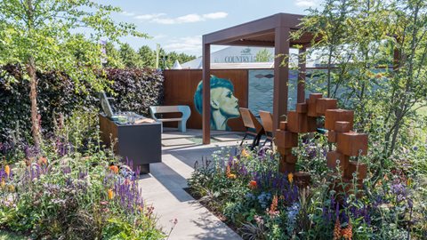 A stylish and inviting space with entertaining at its heart, this garden is an extension of the home, offering a range of modern luxuries for blissful outdoor living