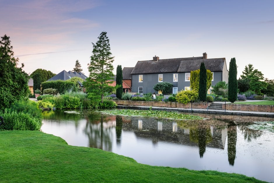 Visit the Reading Room at RHS Garden Rosemoor, Devon / RHS