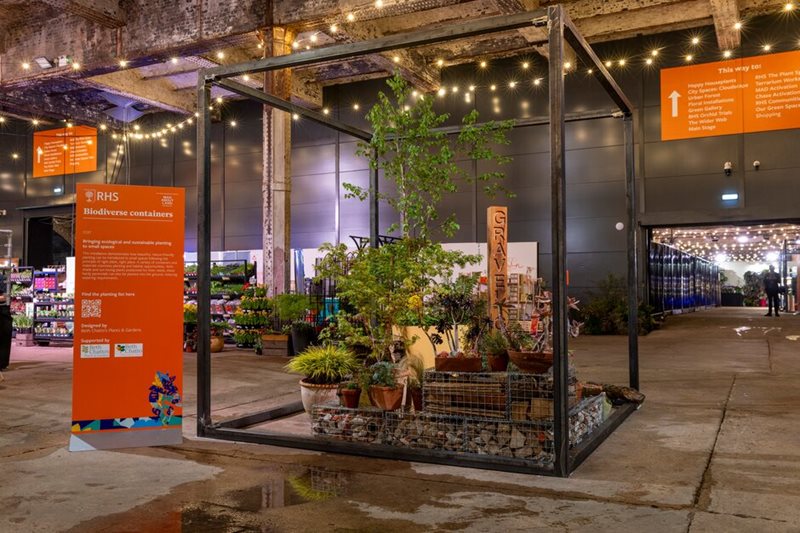 Biodiverse Containers