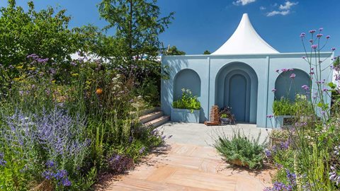 Viking Cruises World of Discovery Garden