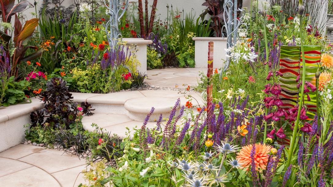 See New Horizon Garden at RHS Hampton Court Palace Flower Show / RHS