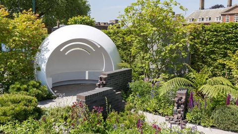 The designer, Naomi Ferrett-Cohen, met with children suffering HIV through the Children’s HIV Association (CHIVA) to understand first-hand the struggles and stigma they encounter.