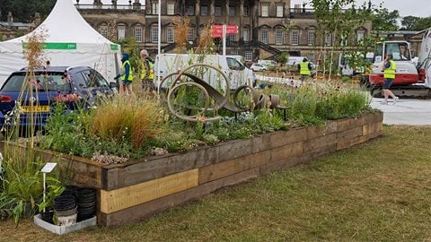 Vertigrow Symbiotic Flow