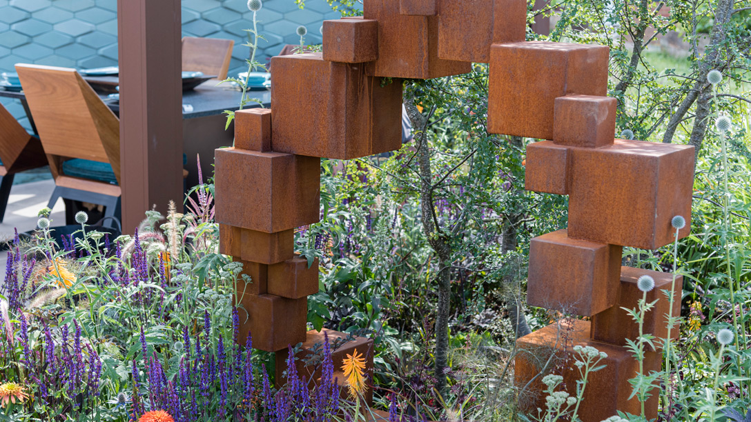 The Lower Barn Farm Outdoor Living Garden RHS Hampton Court Palace